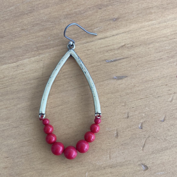 Dangly Earrings - Picture 2 of 7